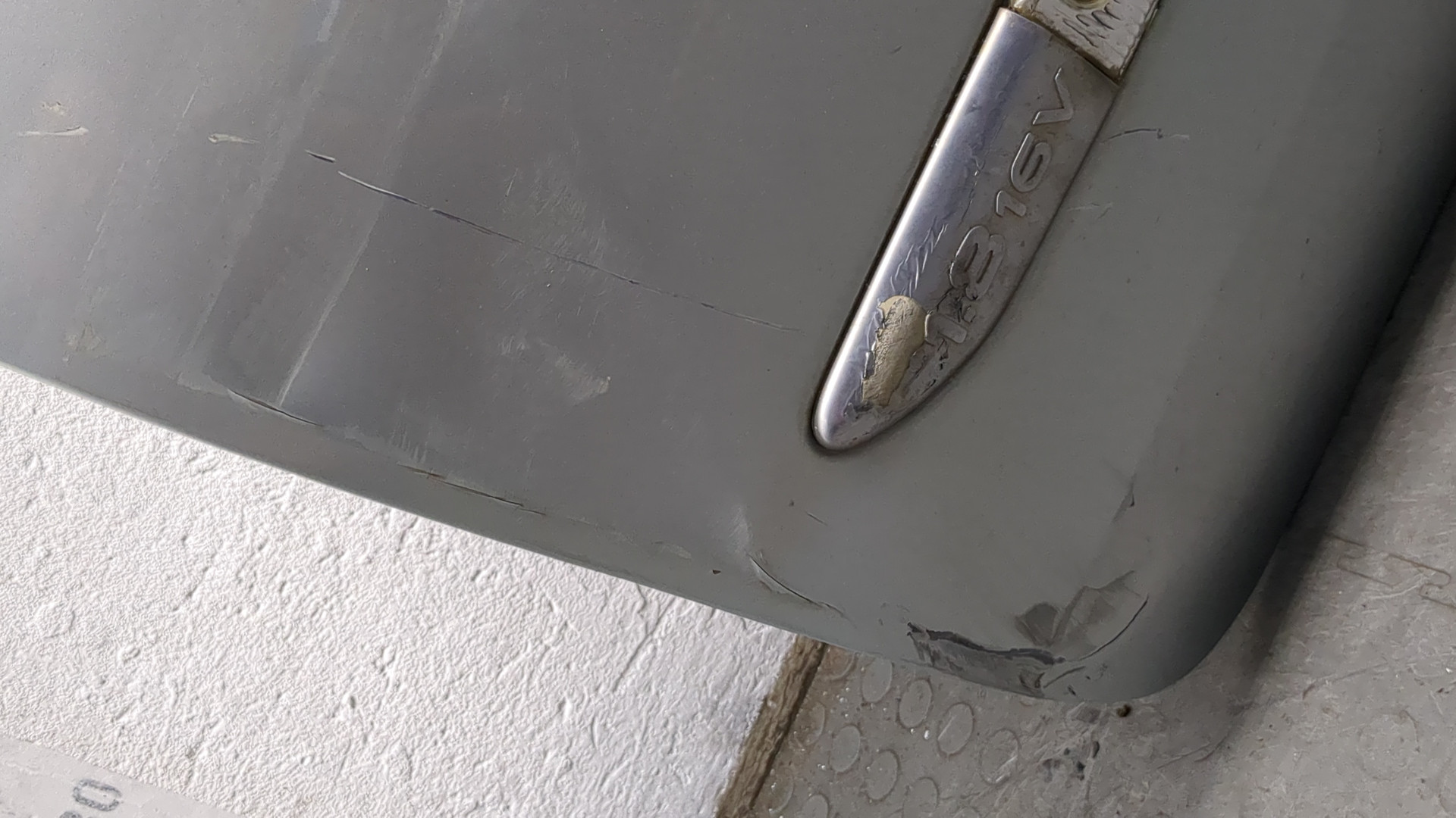 Дверь передняя левая