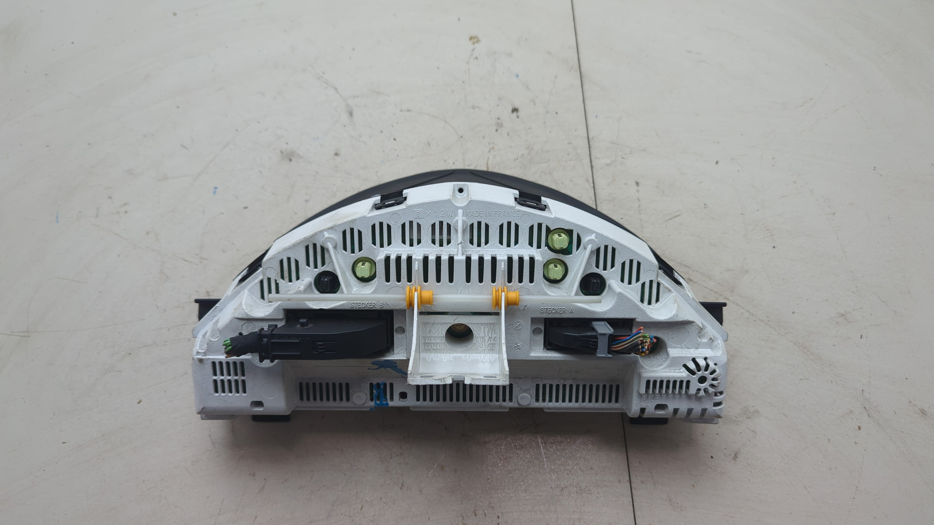 Панель приборов