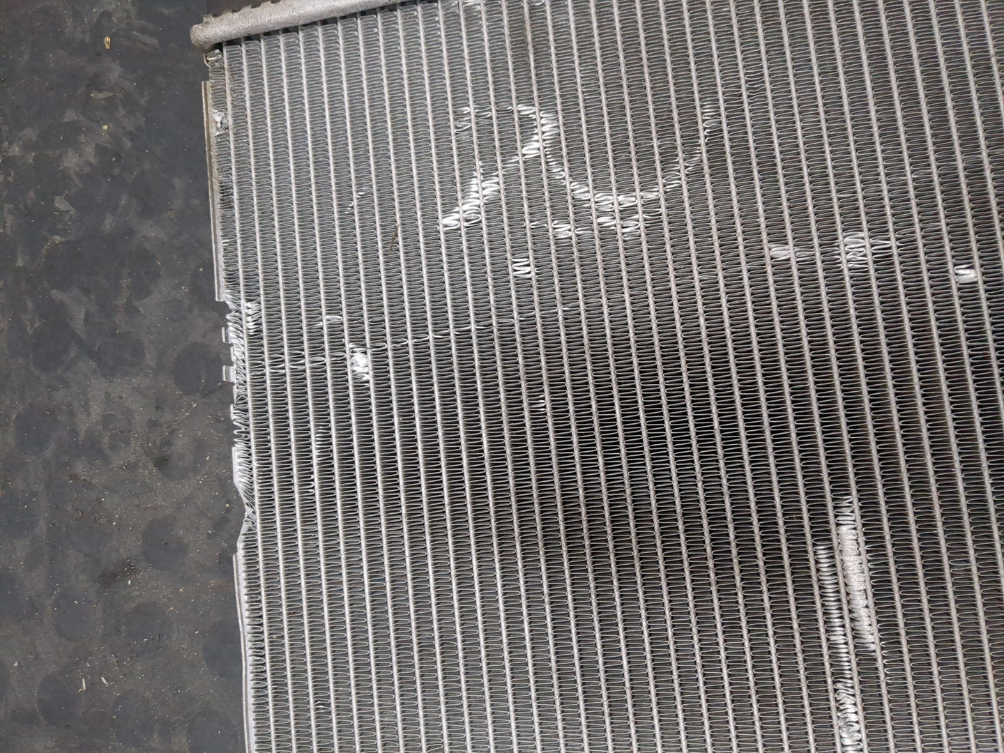 Радиатор охлаждения двигателя основной