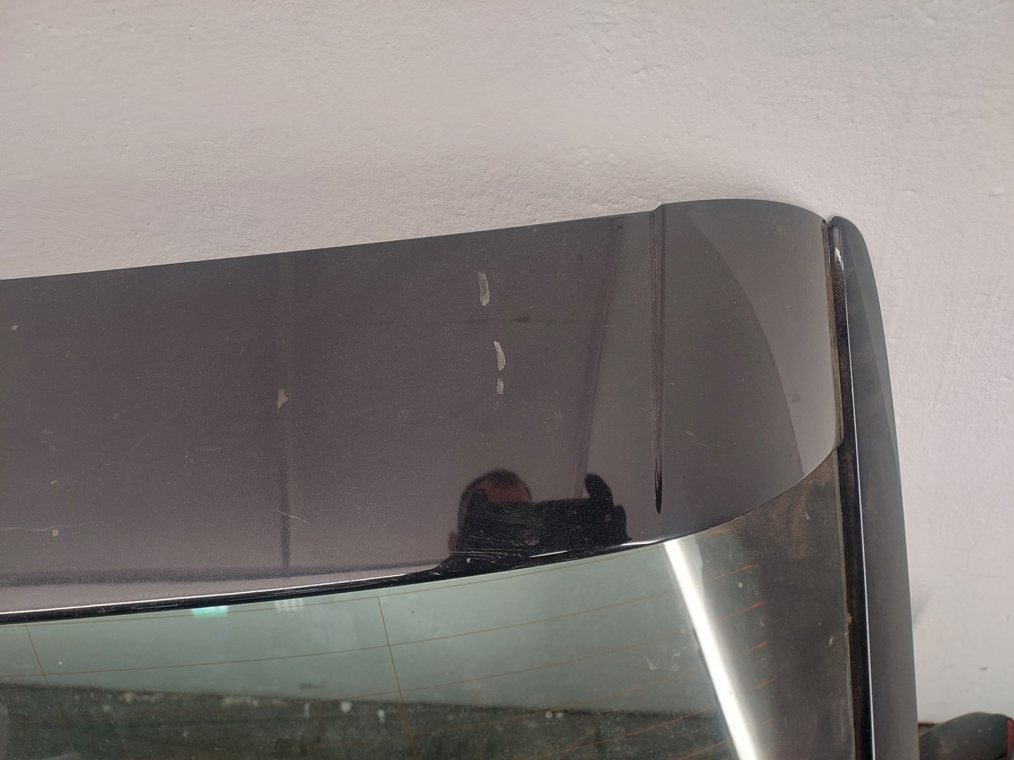 Дверь багажника