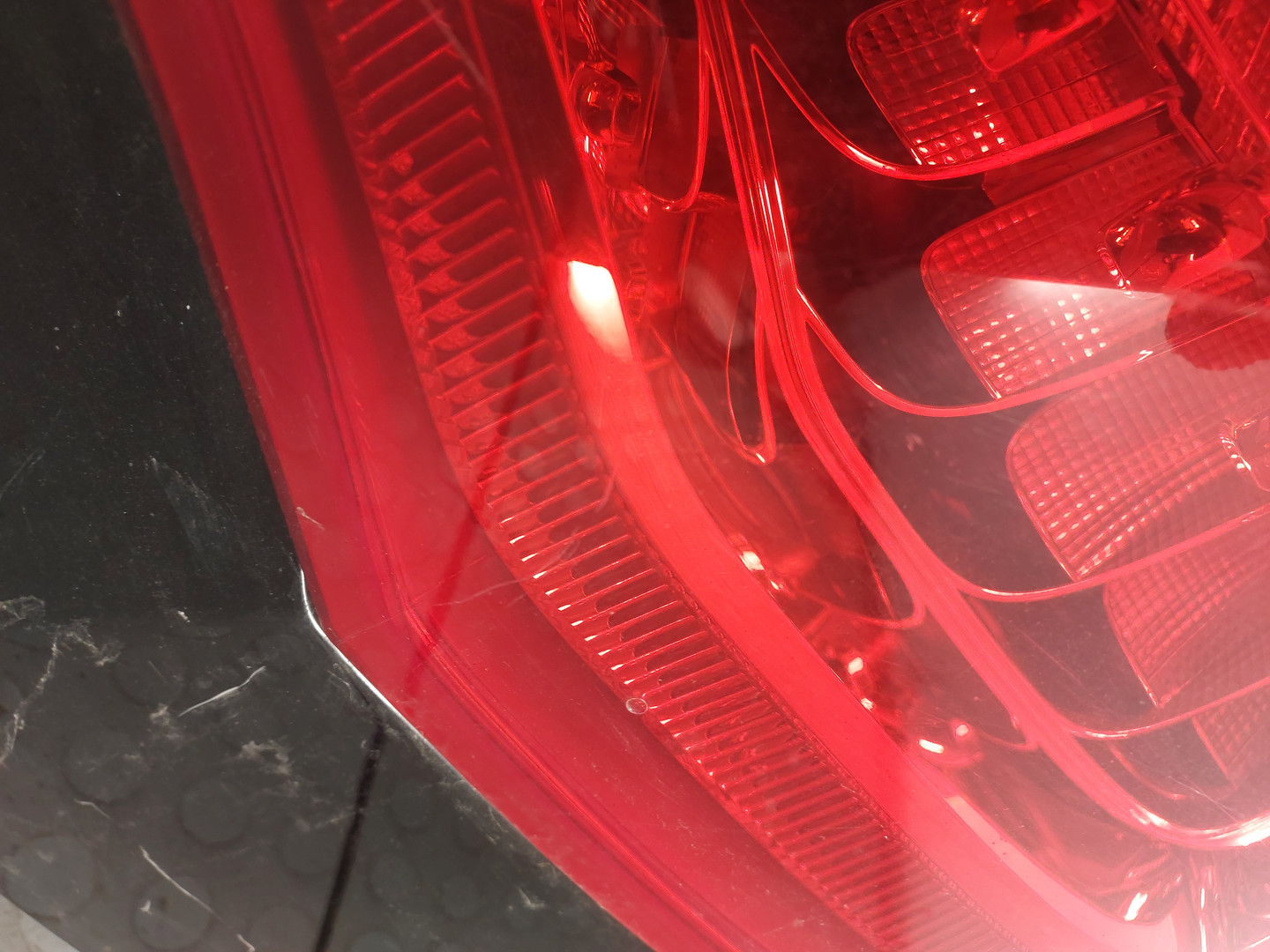 Дверь багажника