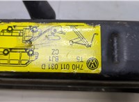 7H0011031D Домкрат Volkswagen Transporter 5 2003-2015 20460991 #2