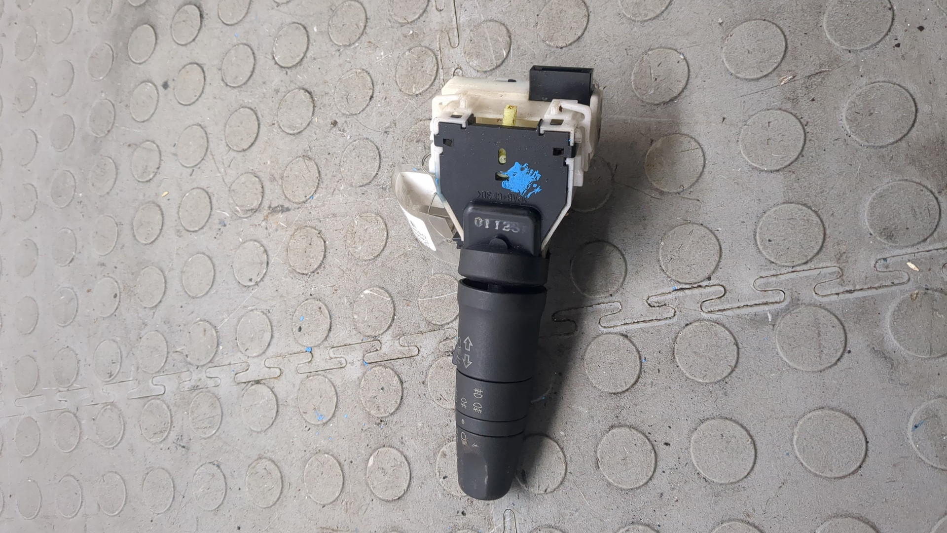 Переключатель поворотов подрулевой