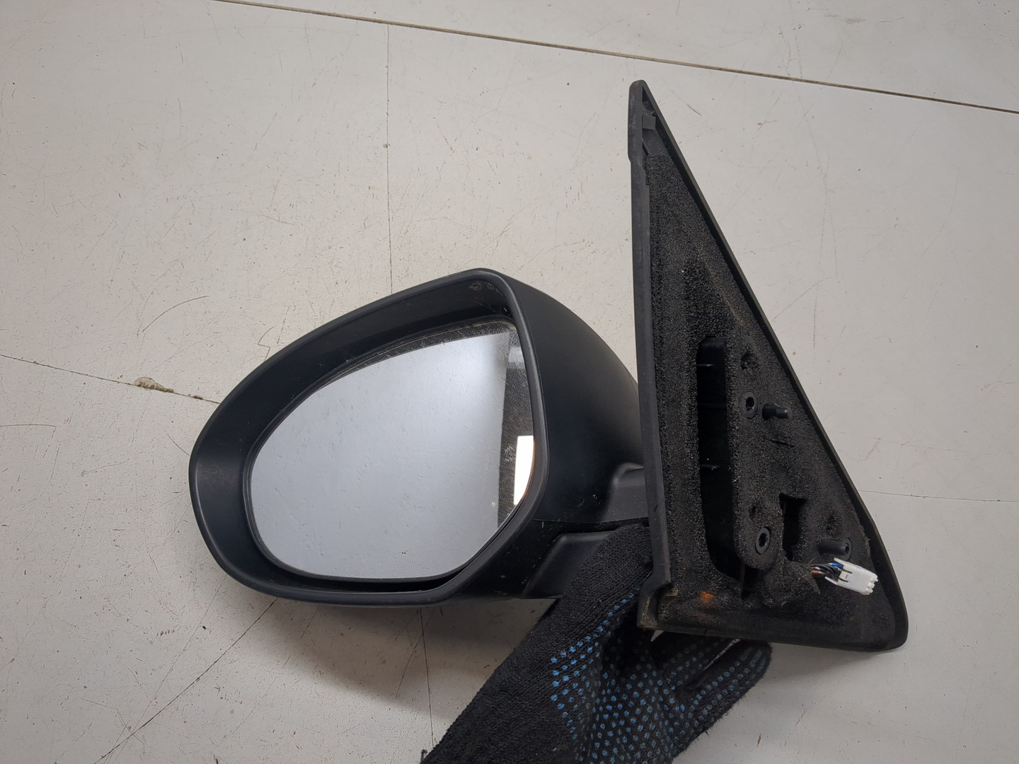 Зеркало левое электрическое