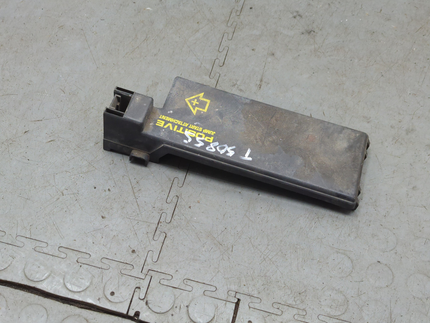 Корпус блока предохранителей