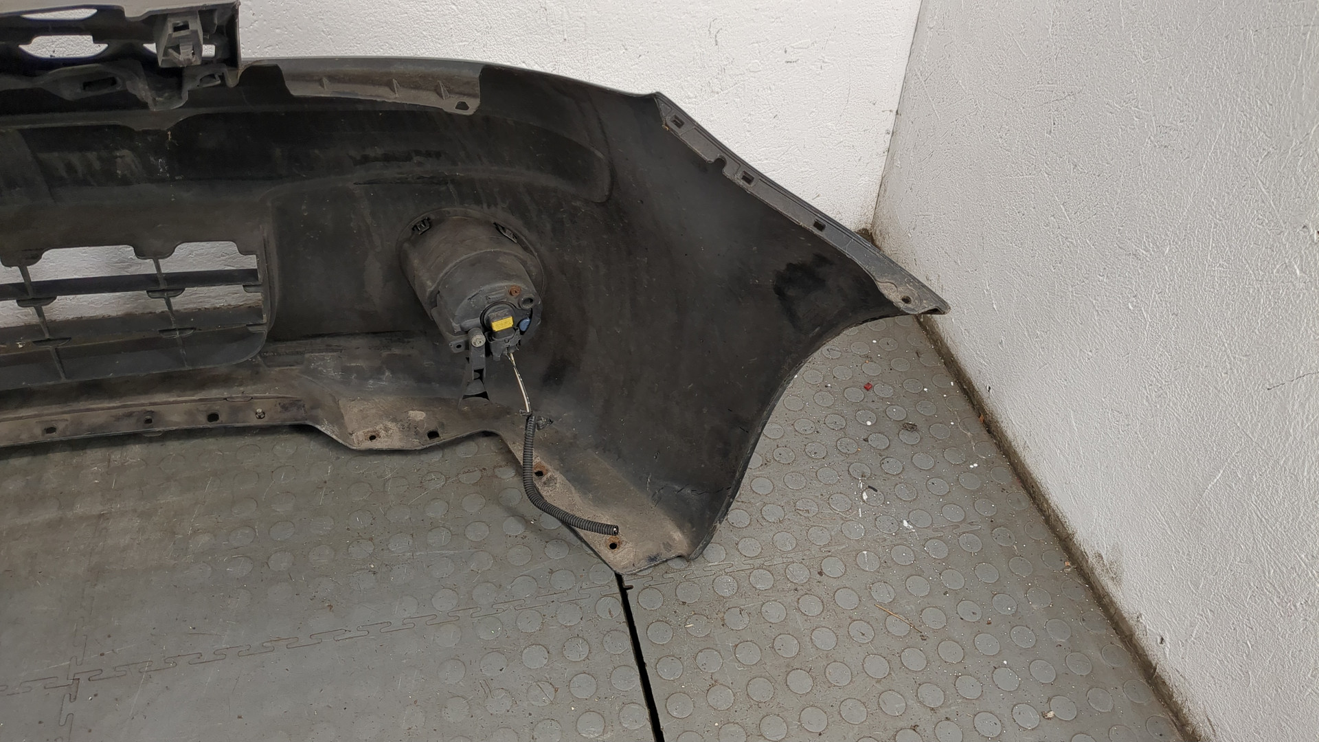 Бампер передний