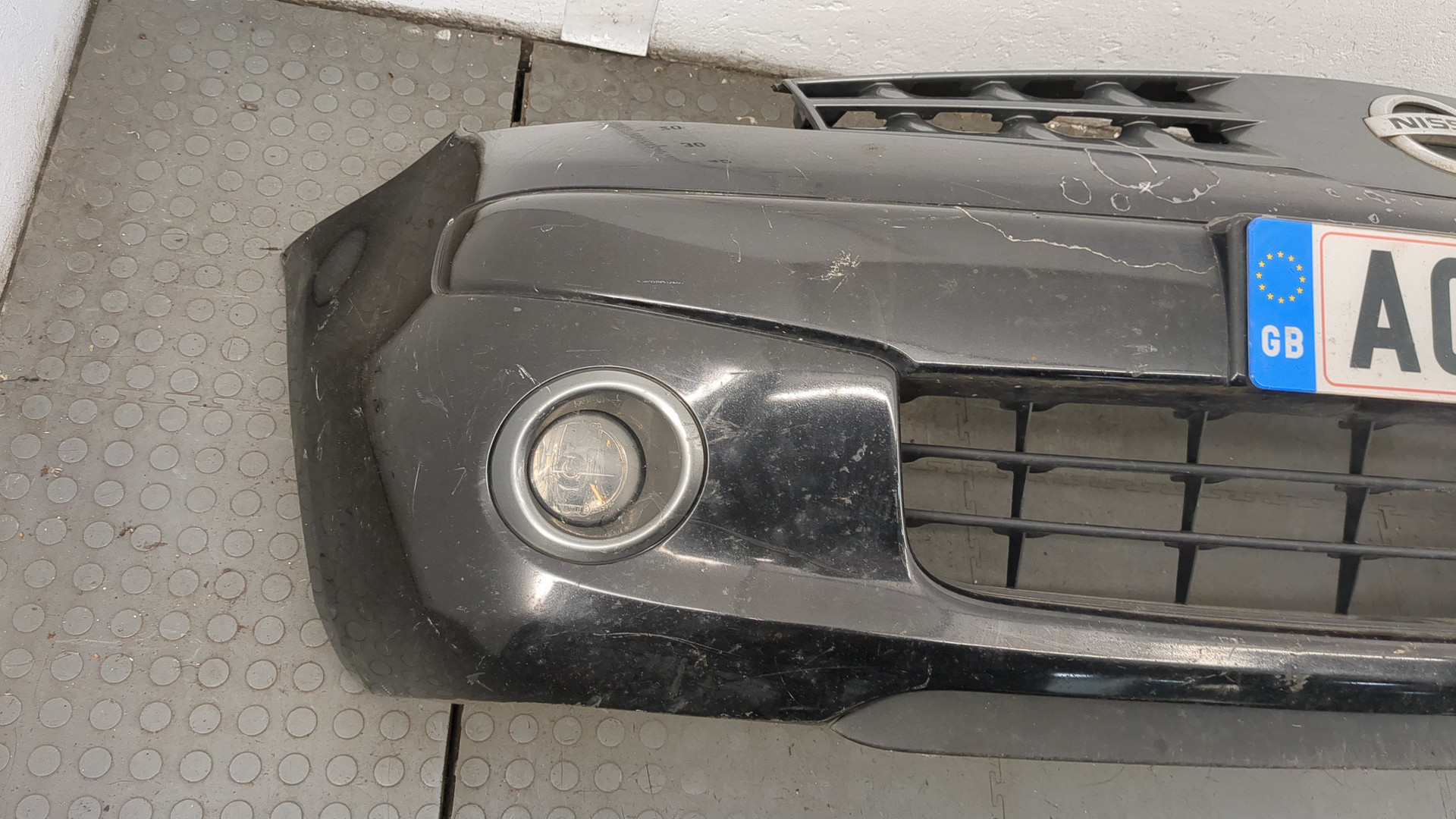 Бампер передний