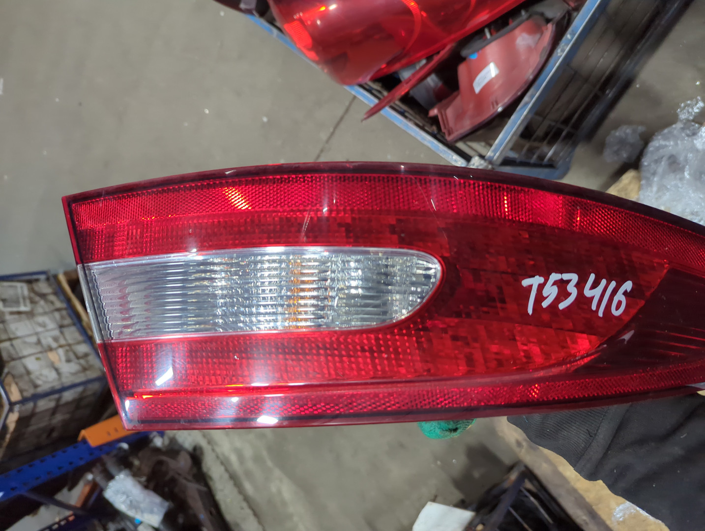 Фонарь задний левый