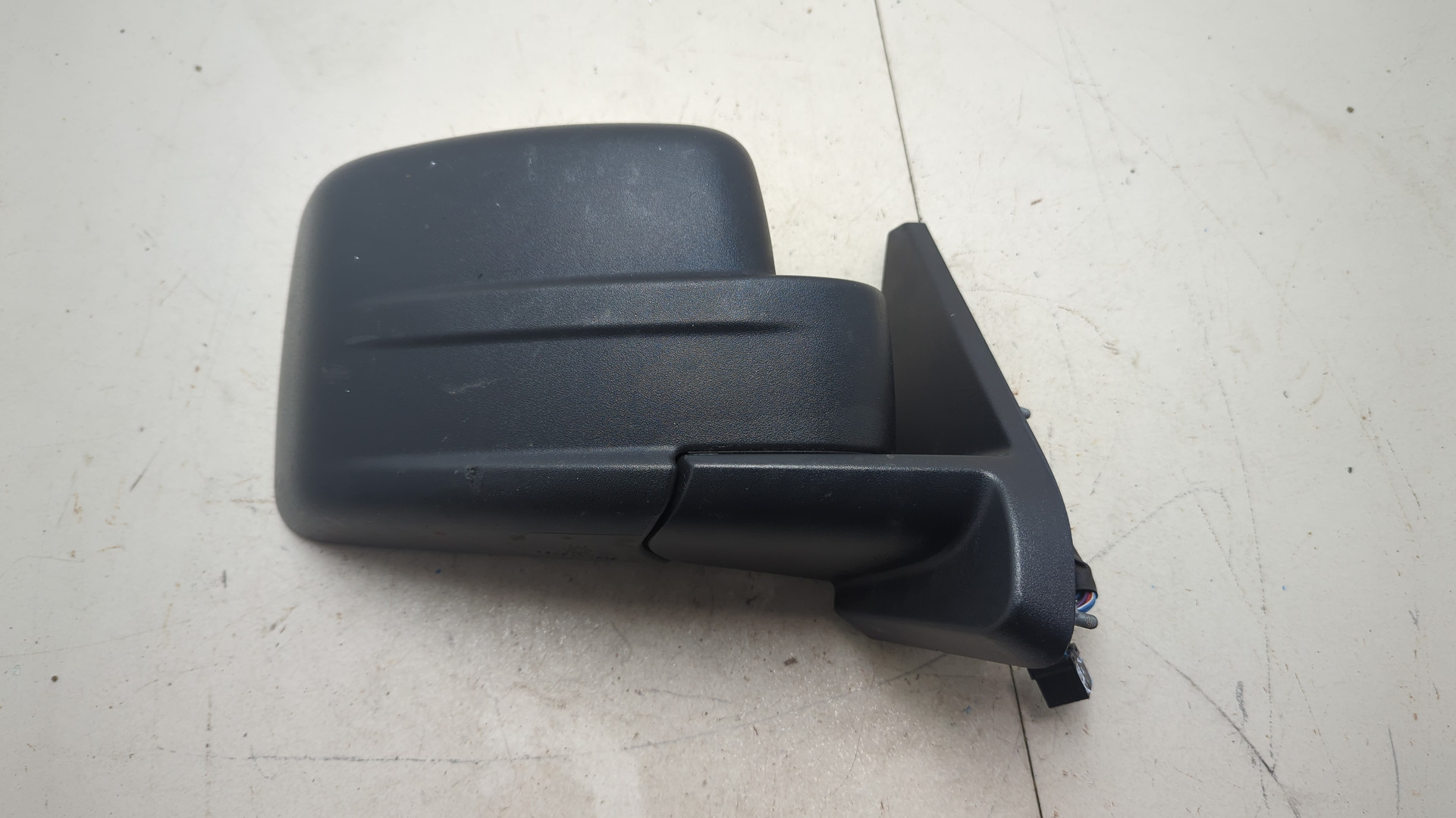 Зеркало правое электрическое