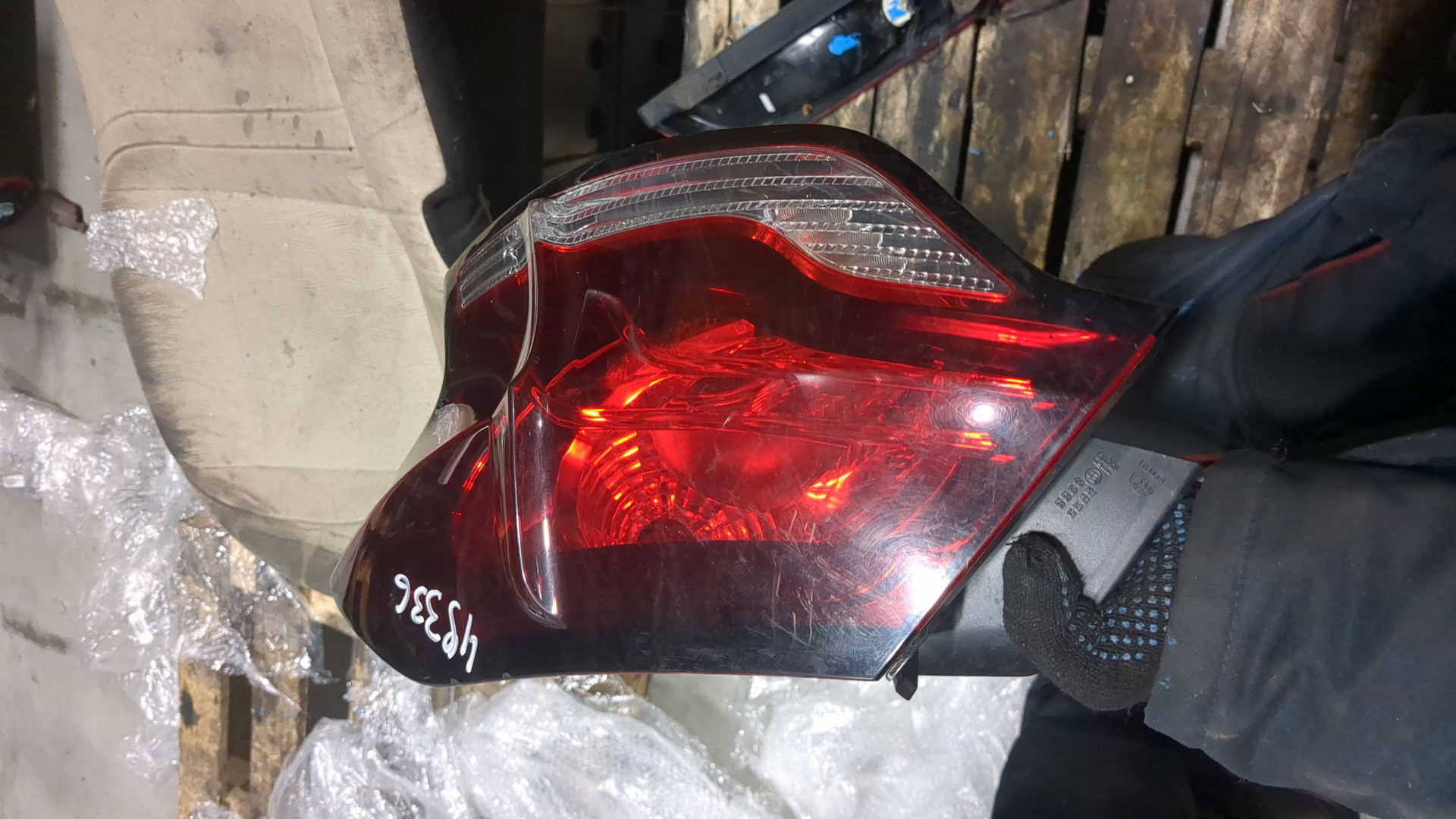 Фонарь задний правый