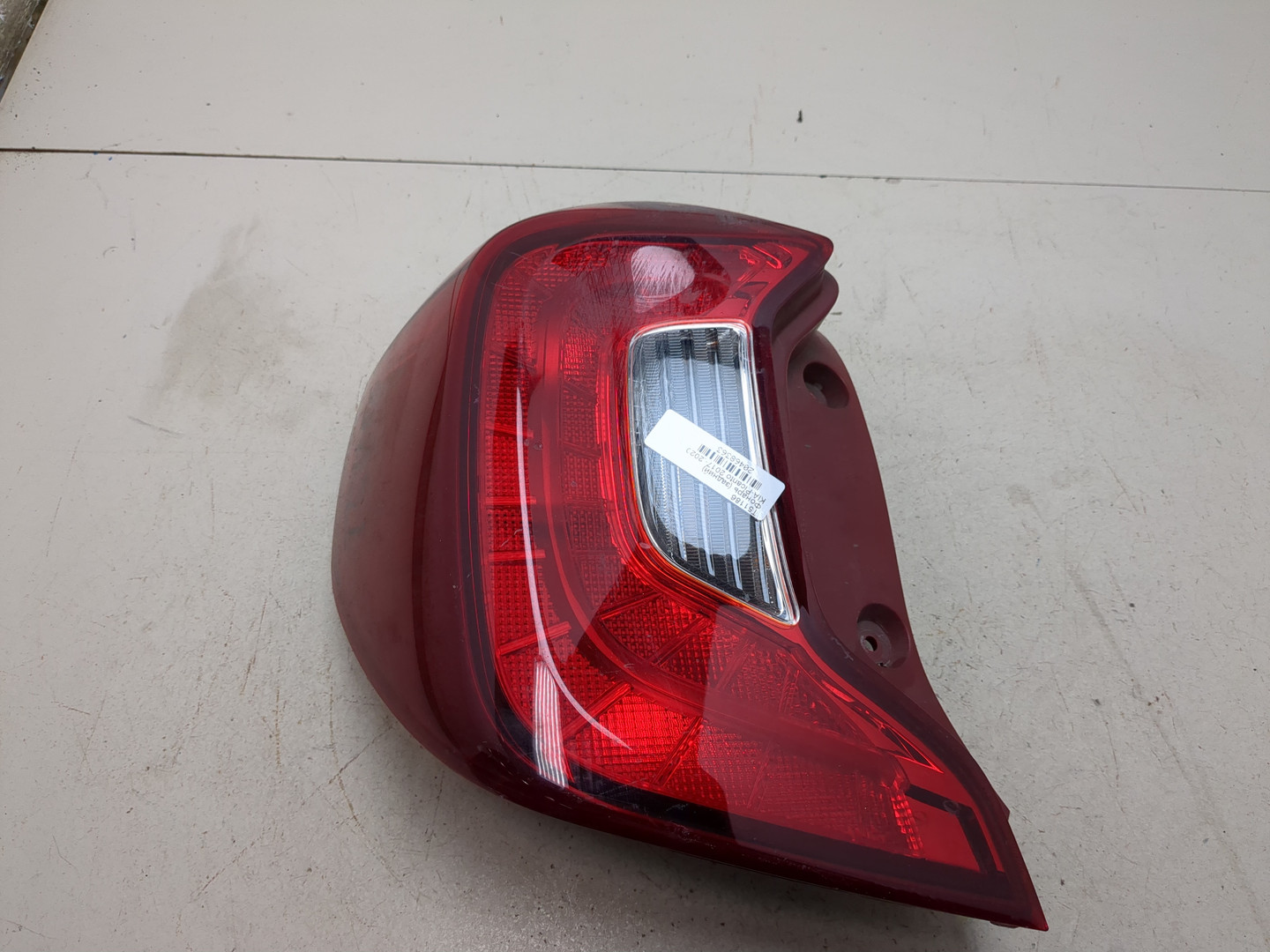 Фонарь задний левый