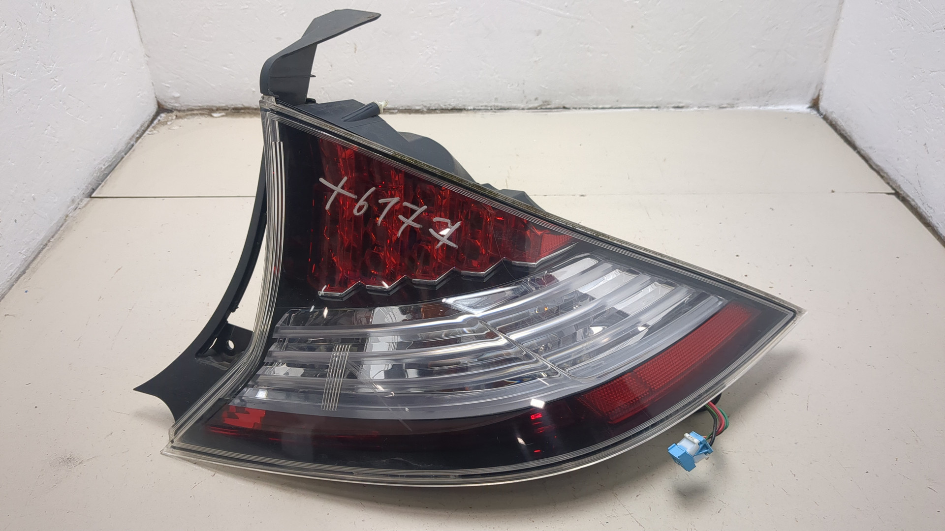 Фонарь задний правый