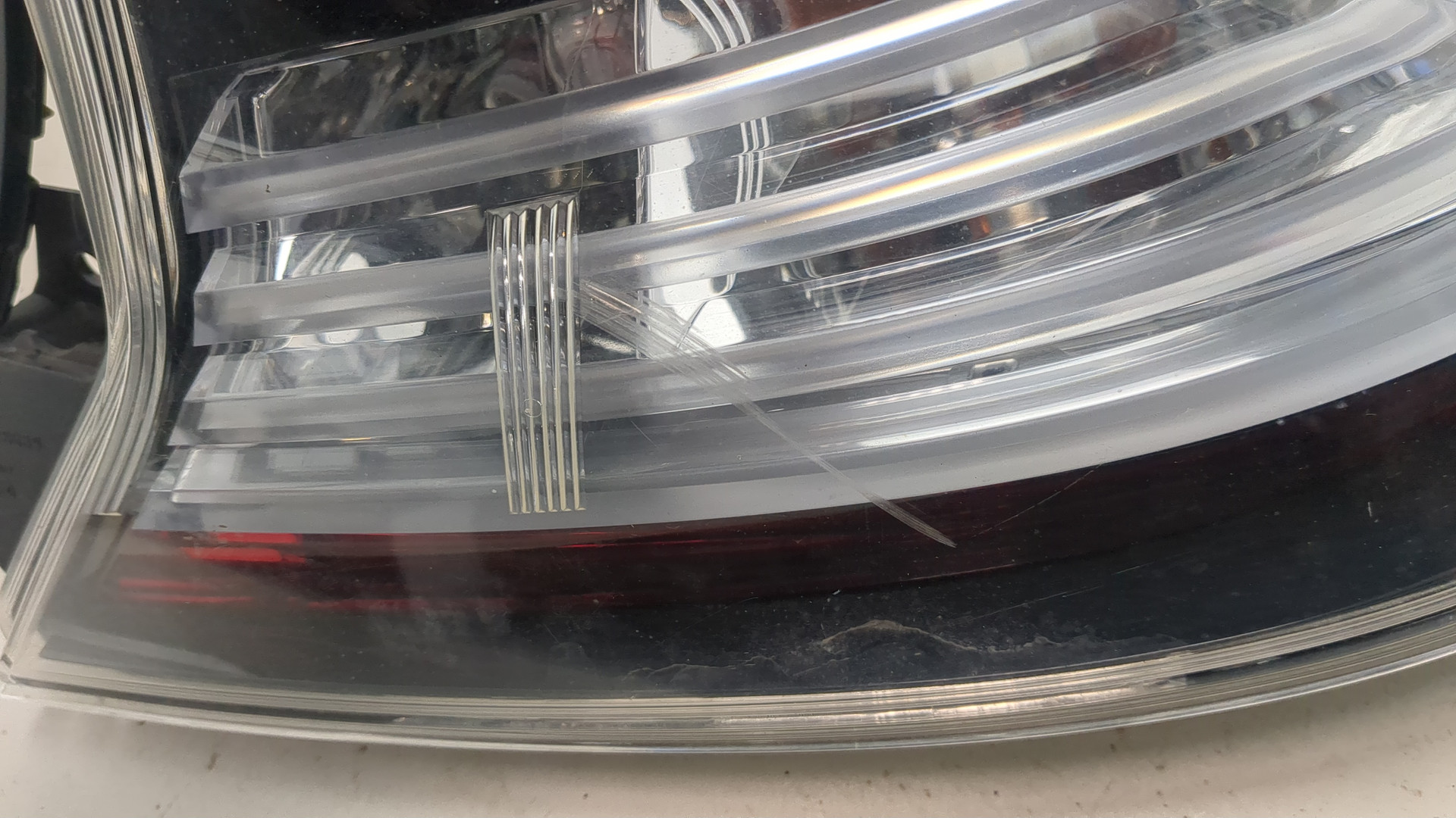 Фонарь задний правый