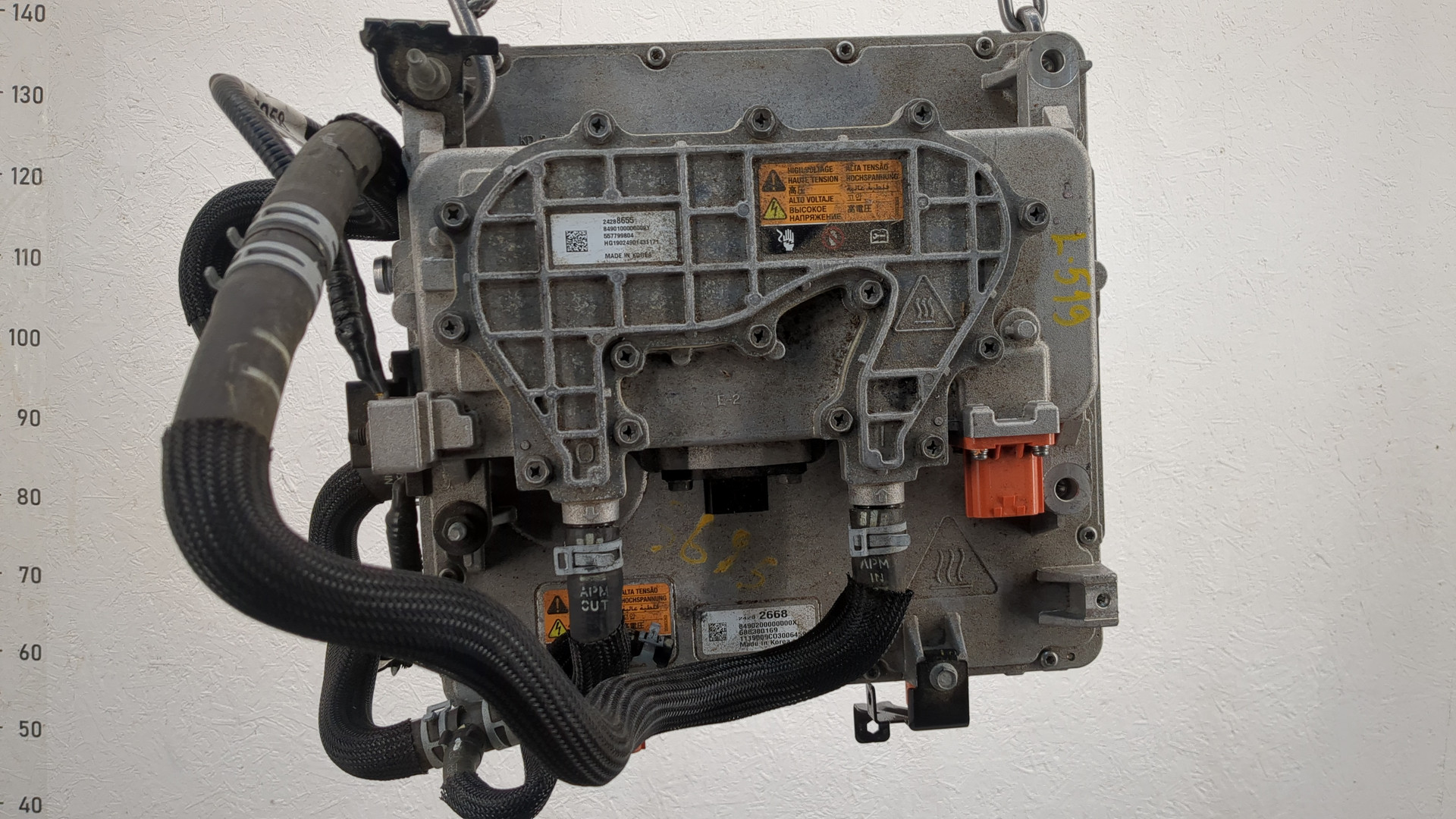 Преобразователь напряжения (адаптер)