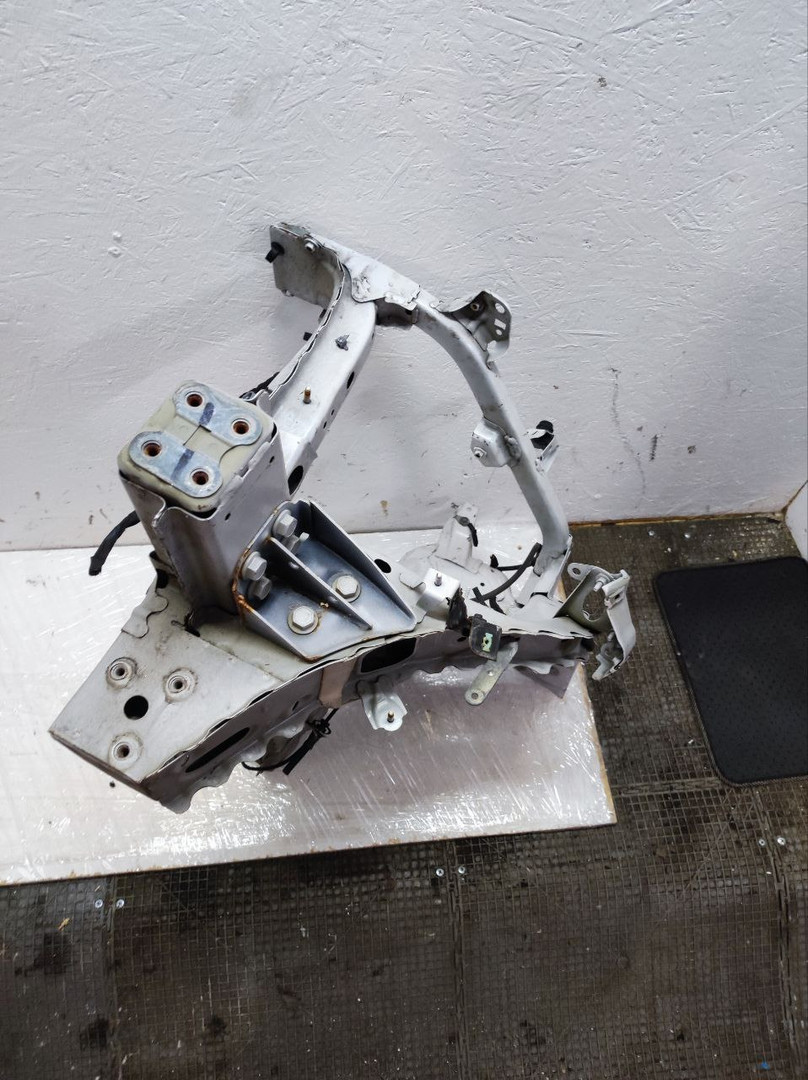 Лонжерон передний левый