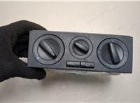  Переключатель отопителя (печки) Volkswagen Polo 1999-2001 20473952 #2