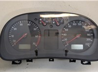  Щиток приборов (приборная панель) Volkswagen Golf 4 1997-2005 20475500 #1