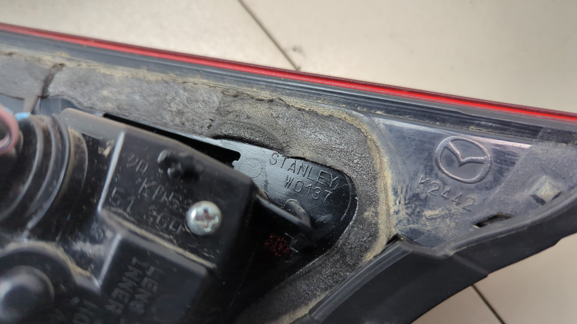 Фонарь задний внутренний правый