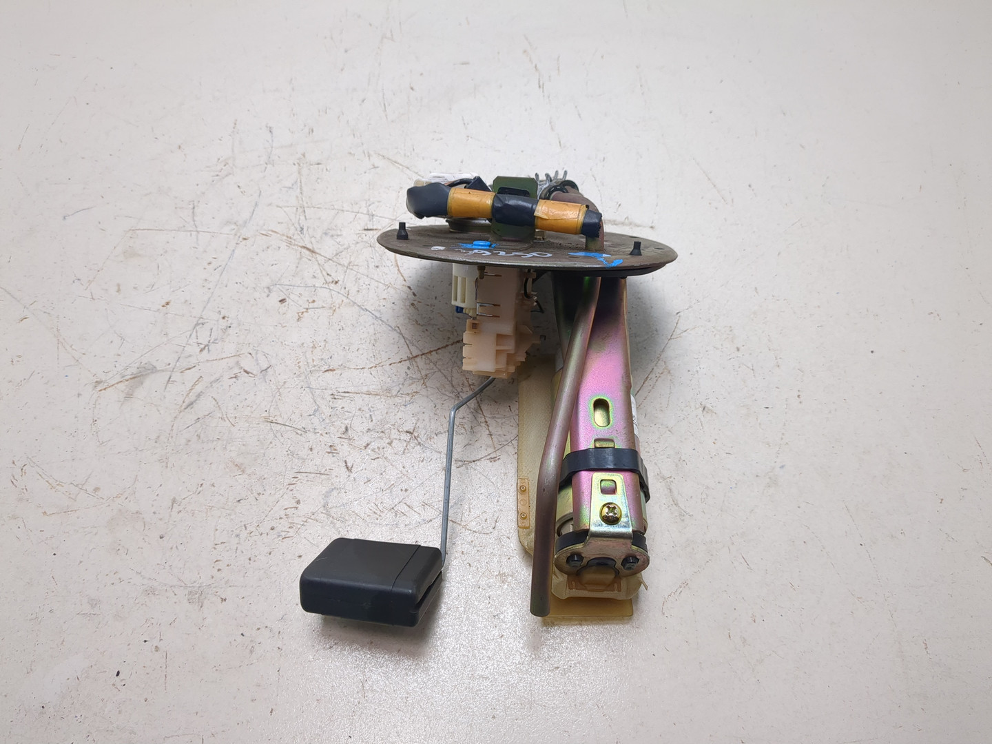 Насос топливный электрический