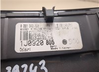  Щиток приборов (приборная панель) Volkswagen Golf 4 1997-2005 20476409 #3