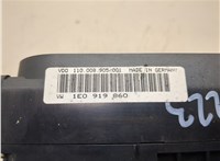  Щиток приборов (приборная панель) Volkswagen Golf 4 1997-2005 20476416 #4