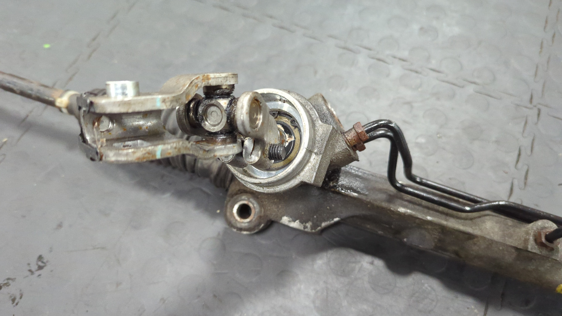 Рейка рулевая