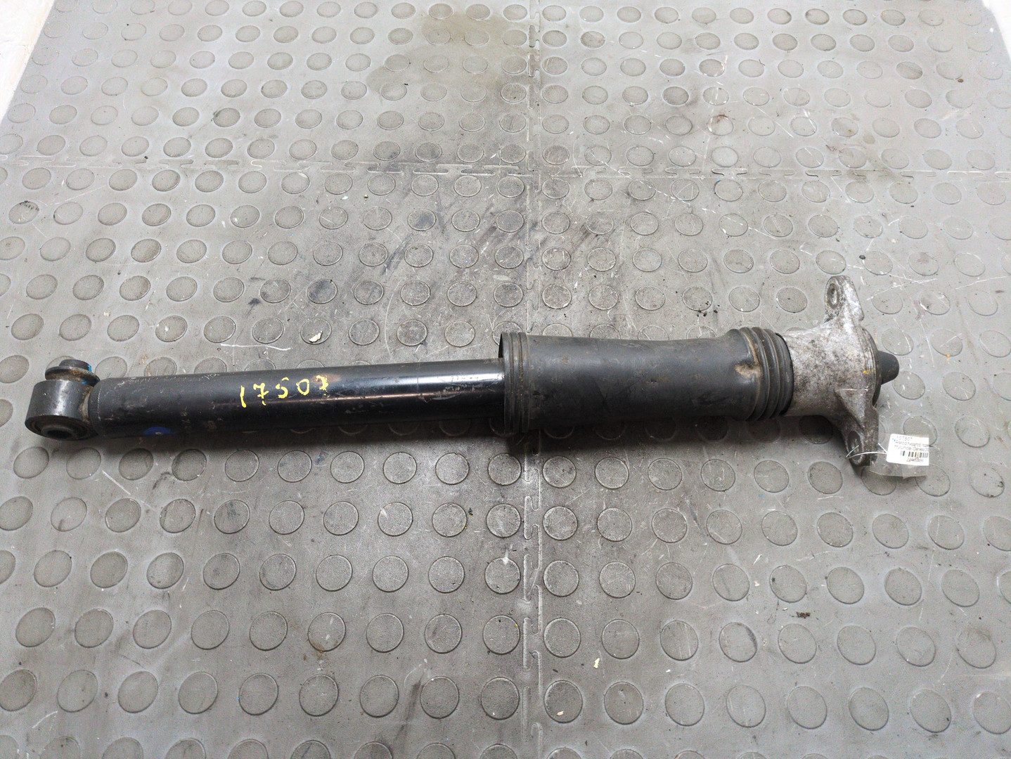 Амортизатор задний (стойка)