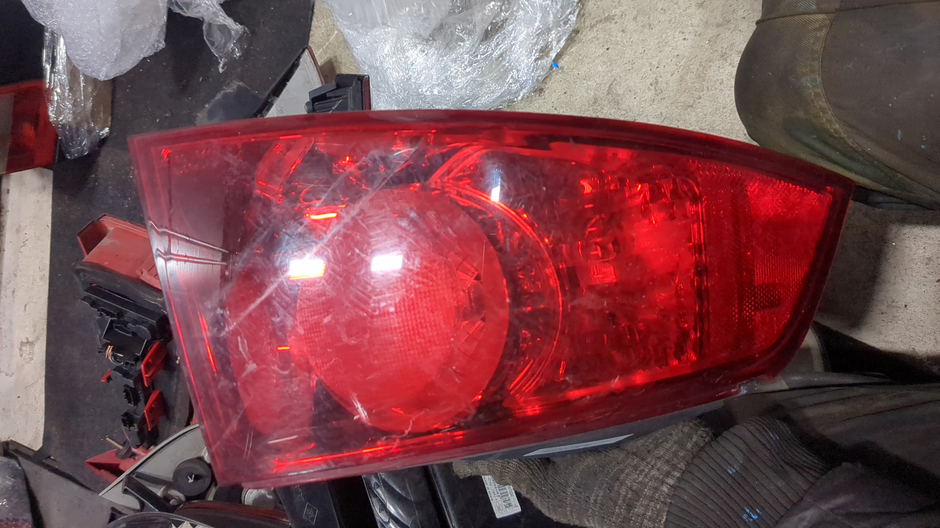 Фонарь задний левый