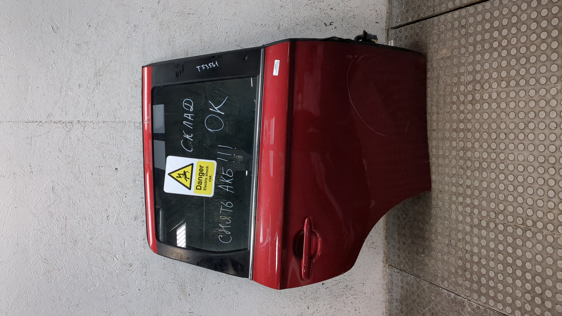 Дверь задняя правая