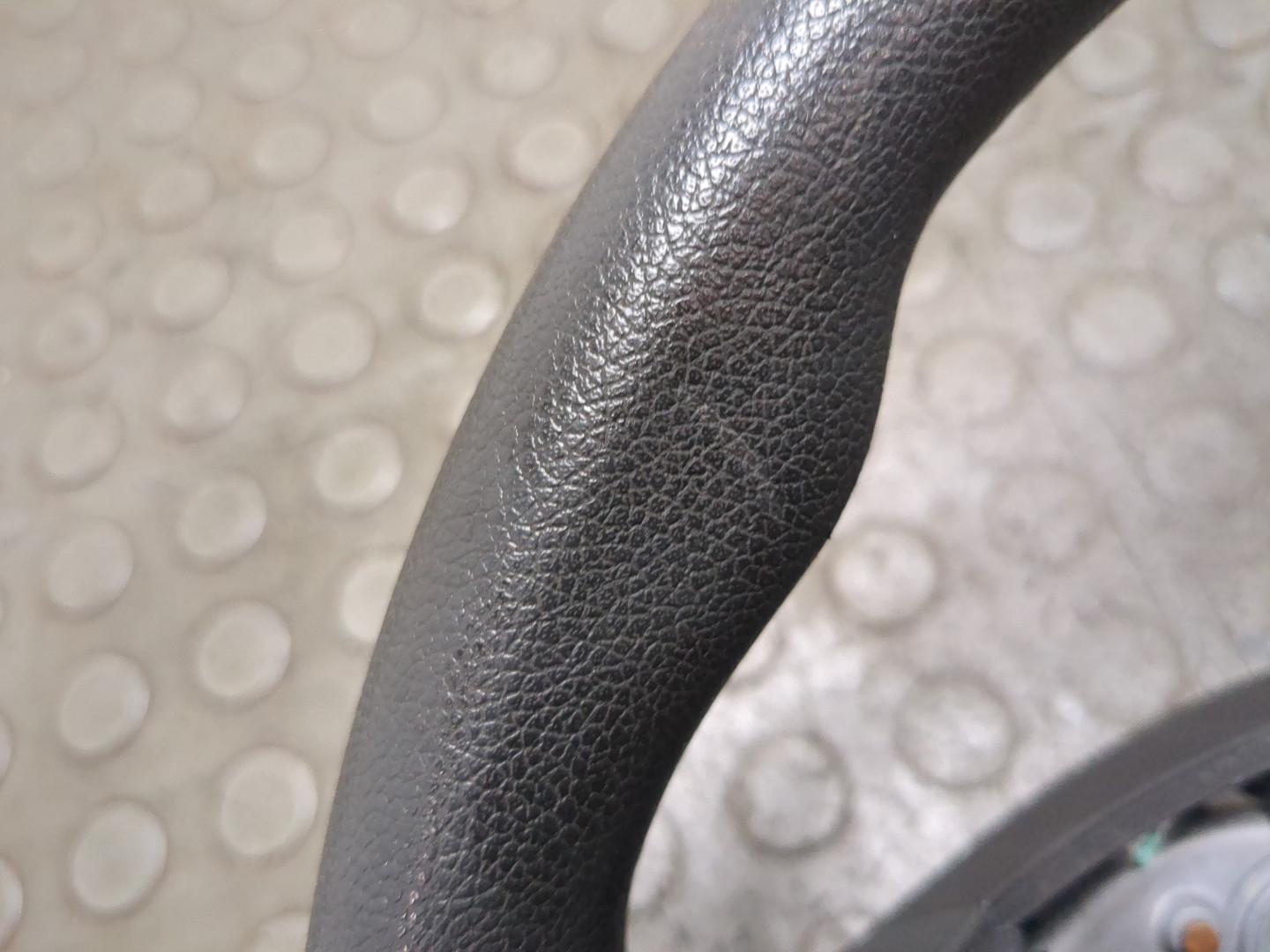 Рулевое колесо (руль)