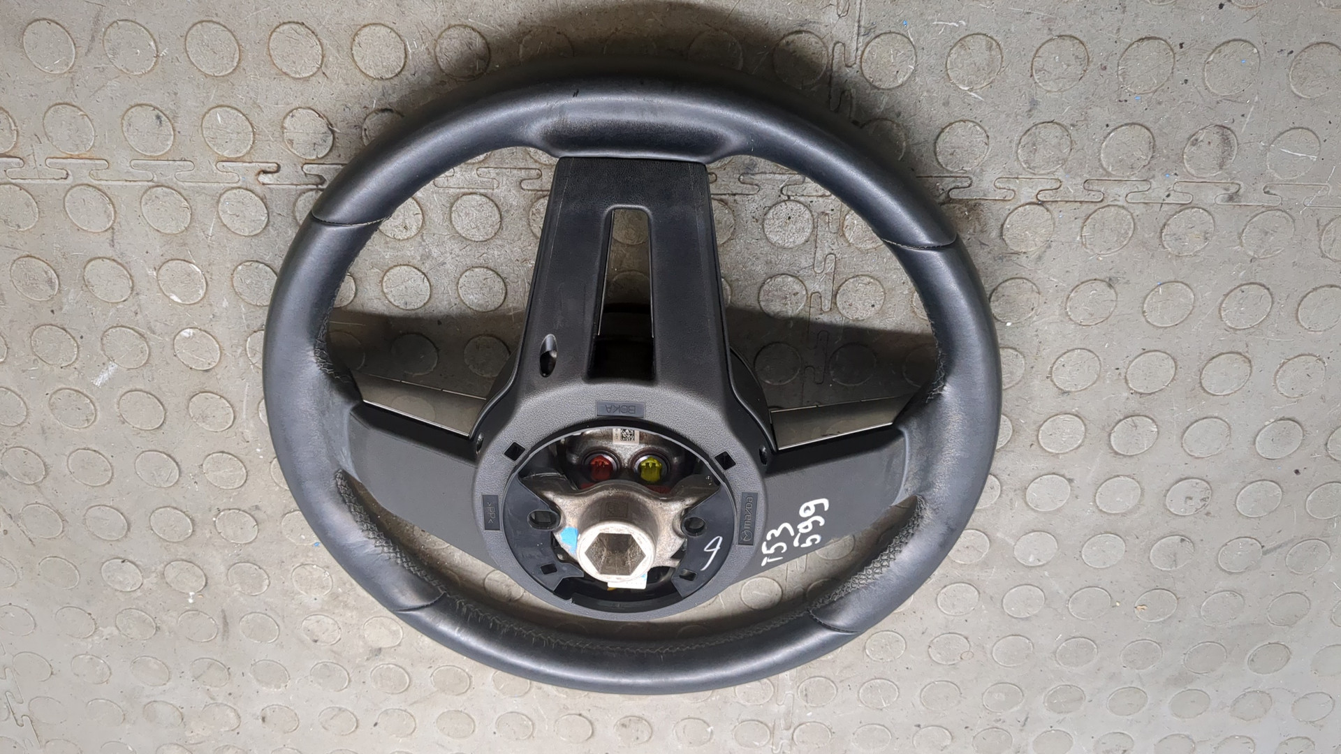 Рулевое колесо (руль)