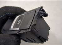 8U0927225D Кнопка стояночного тормоза (ручника) Audi Q3 2011-2018 20490873 #2