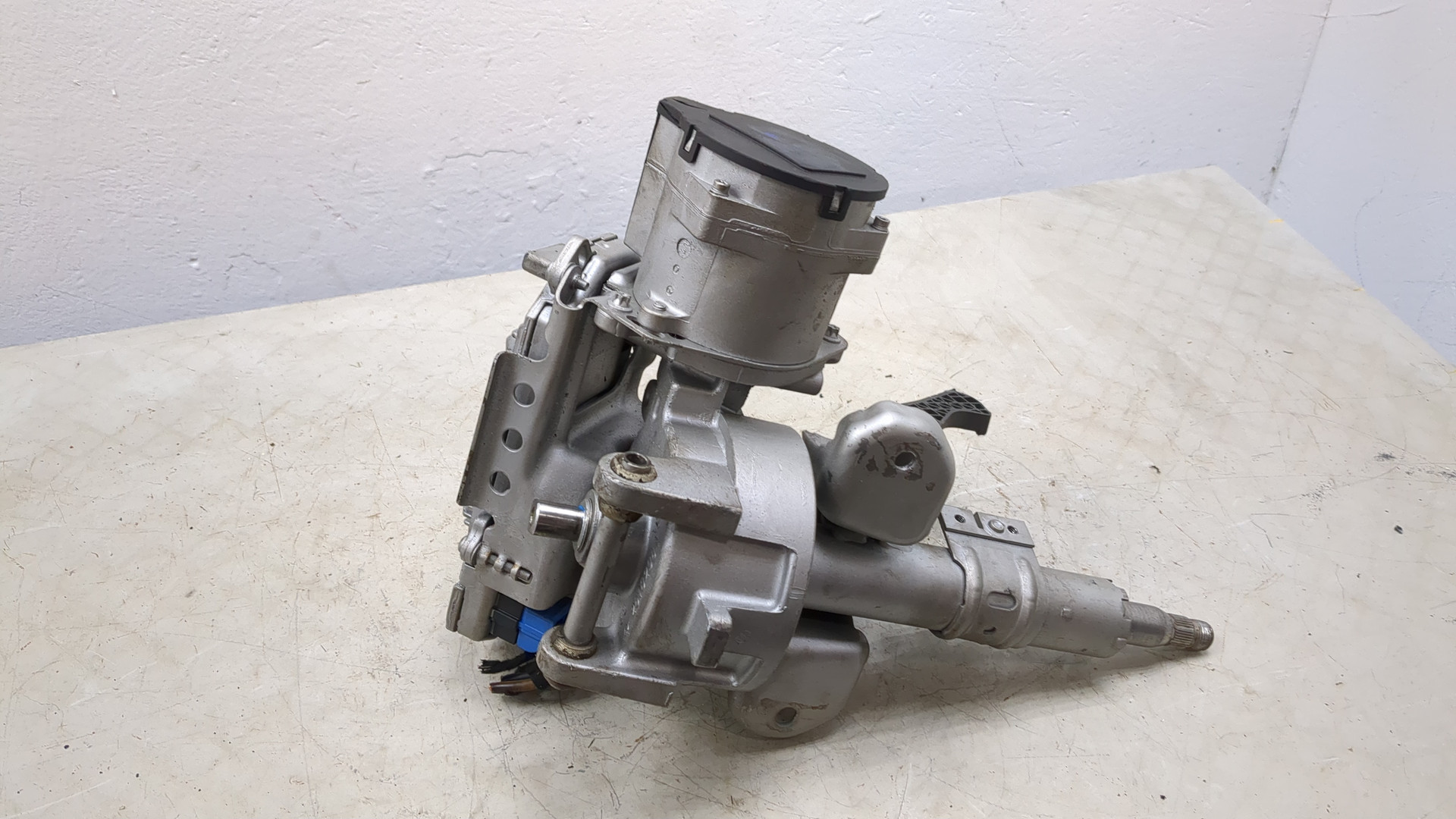 Серводвигатель рулевой рейки