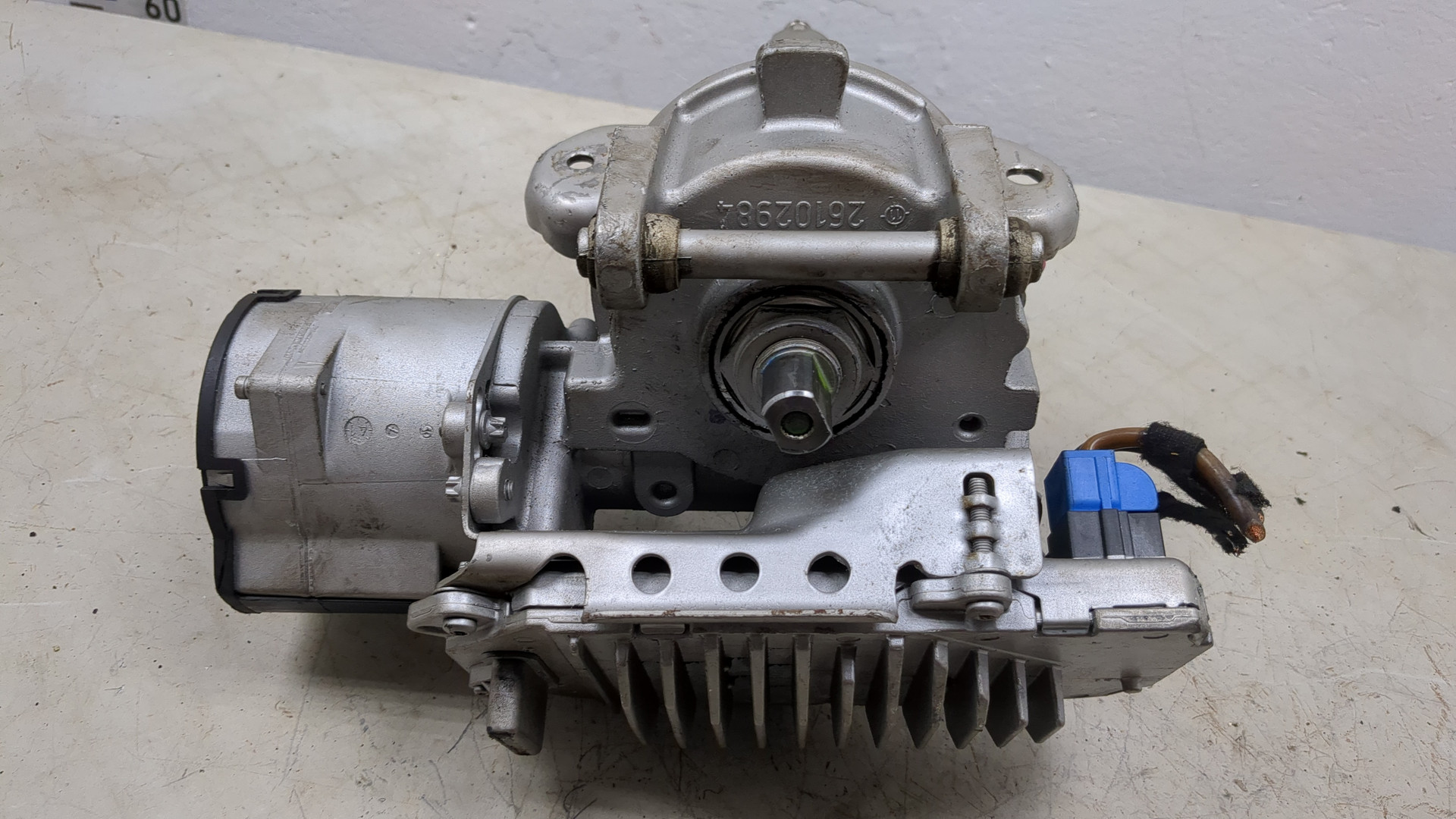 Серводвигатель рулевой рейки