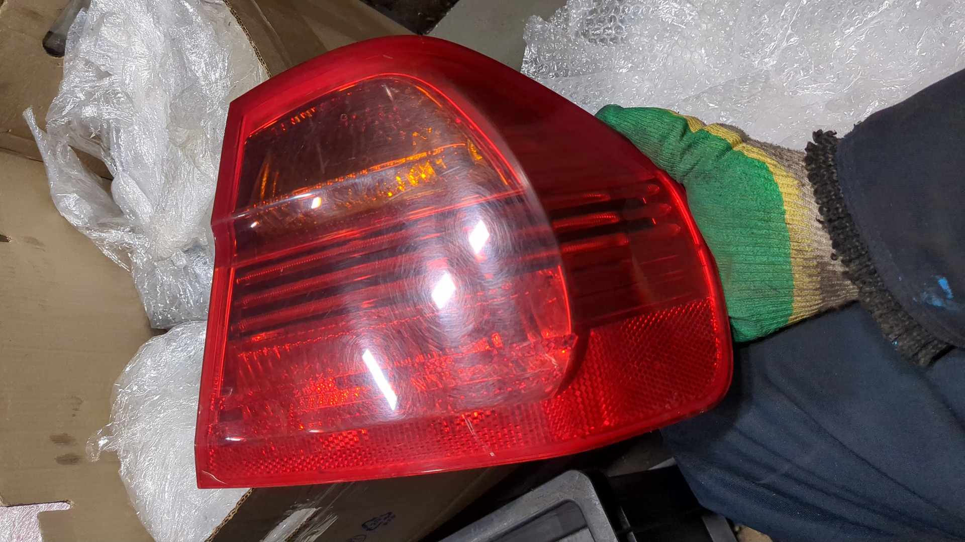 Фонарь задний правый