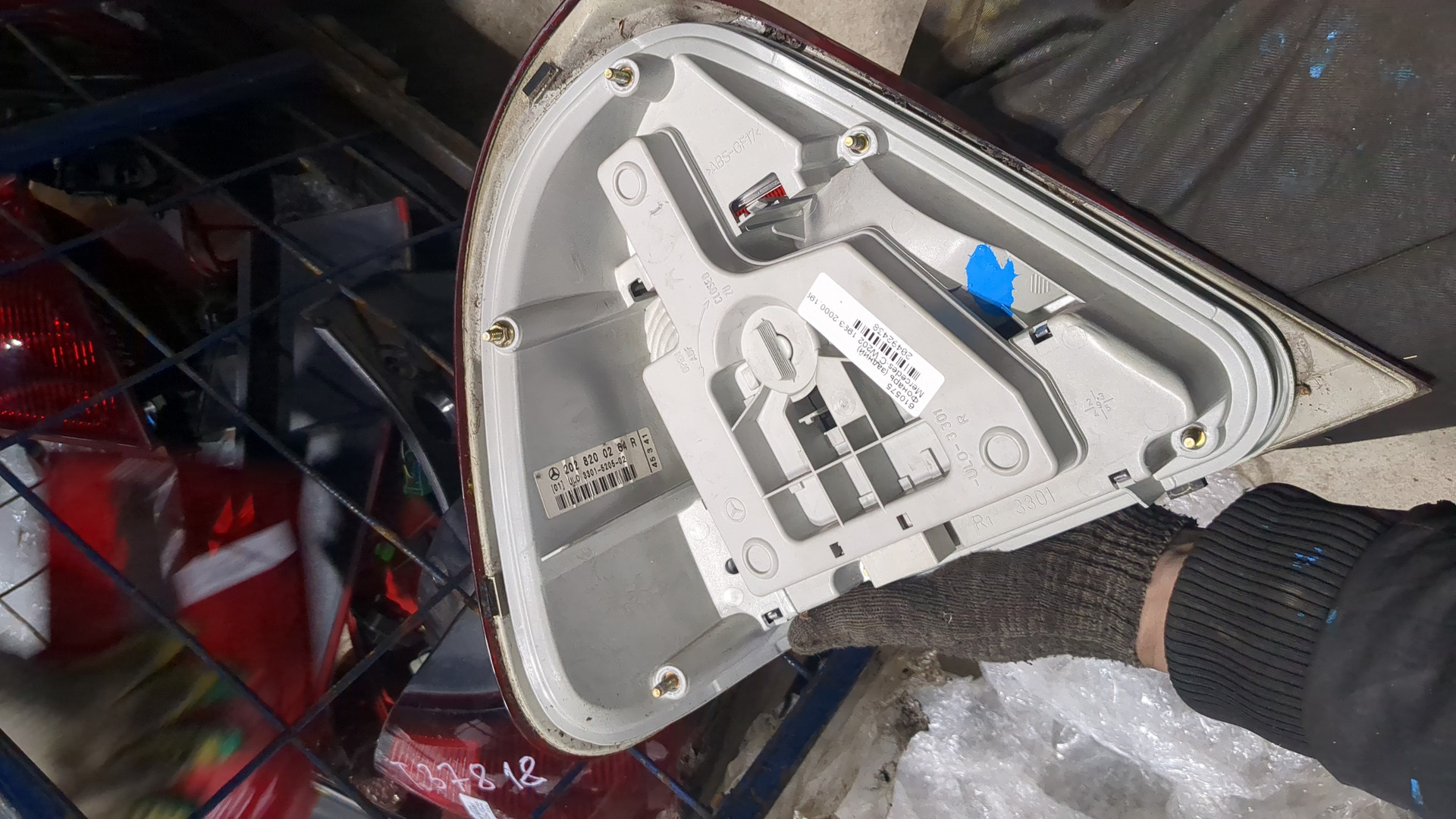 Фонарь задний правый