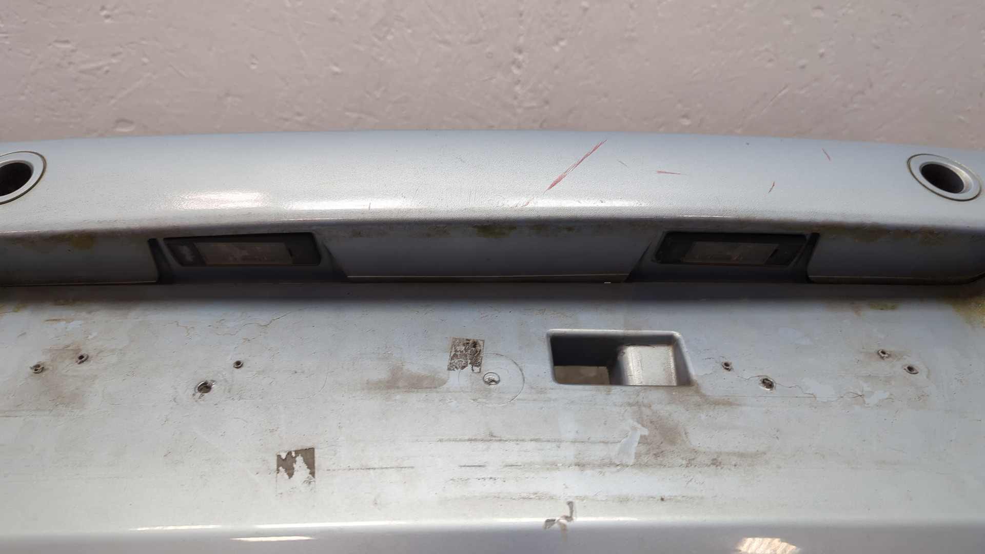 Бампер задний