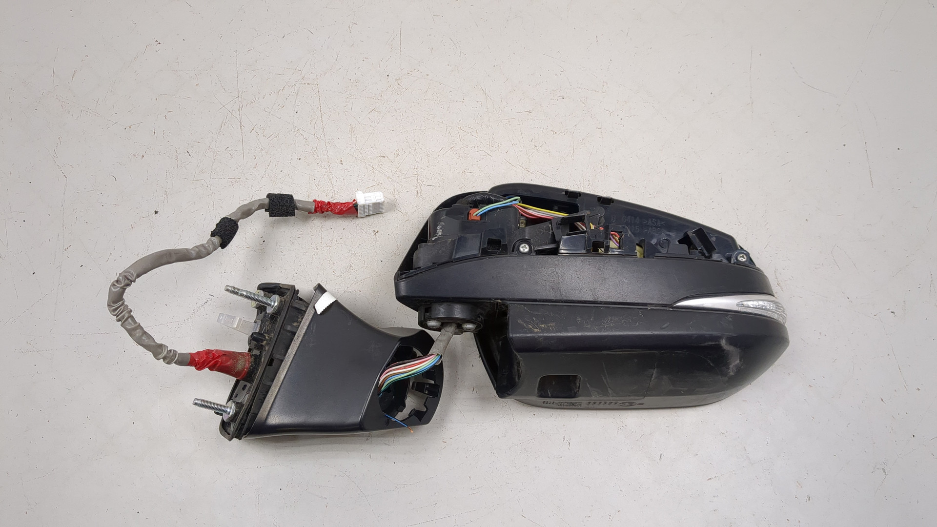 Зеркало левое электрическое