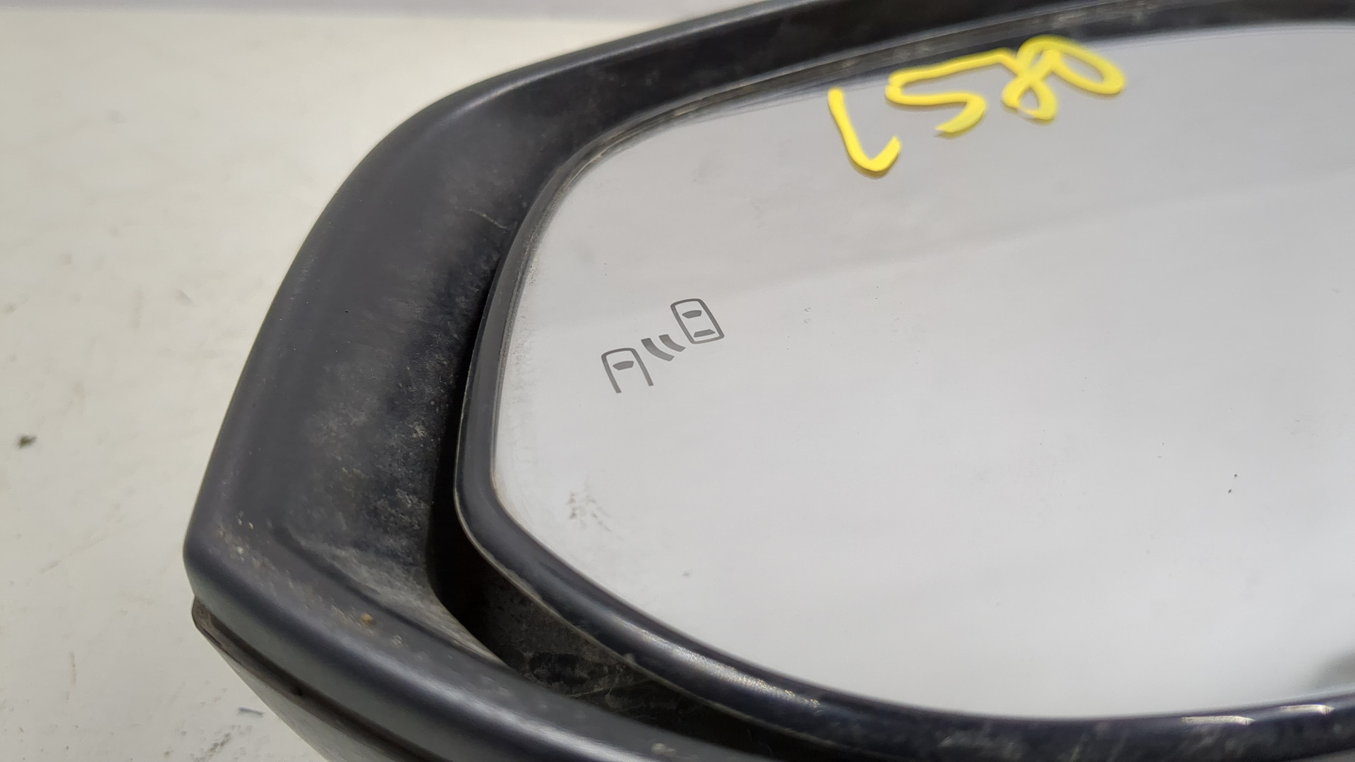 Зеркало левое электрическое