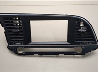 84704F3200, 86631F3000 Рамка под магнитолу Hyundai Elantra 2015-2020 20496046 #1