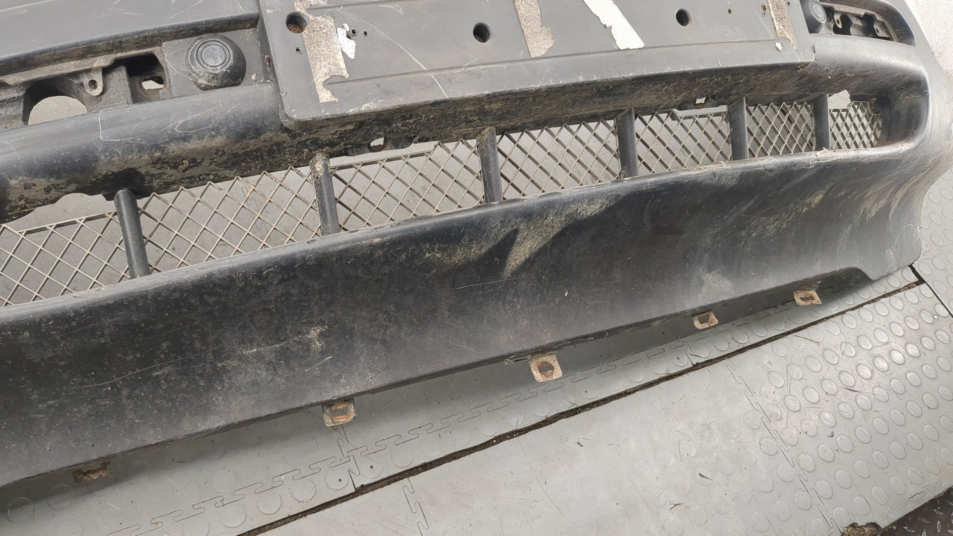 Бампер передний