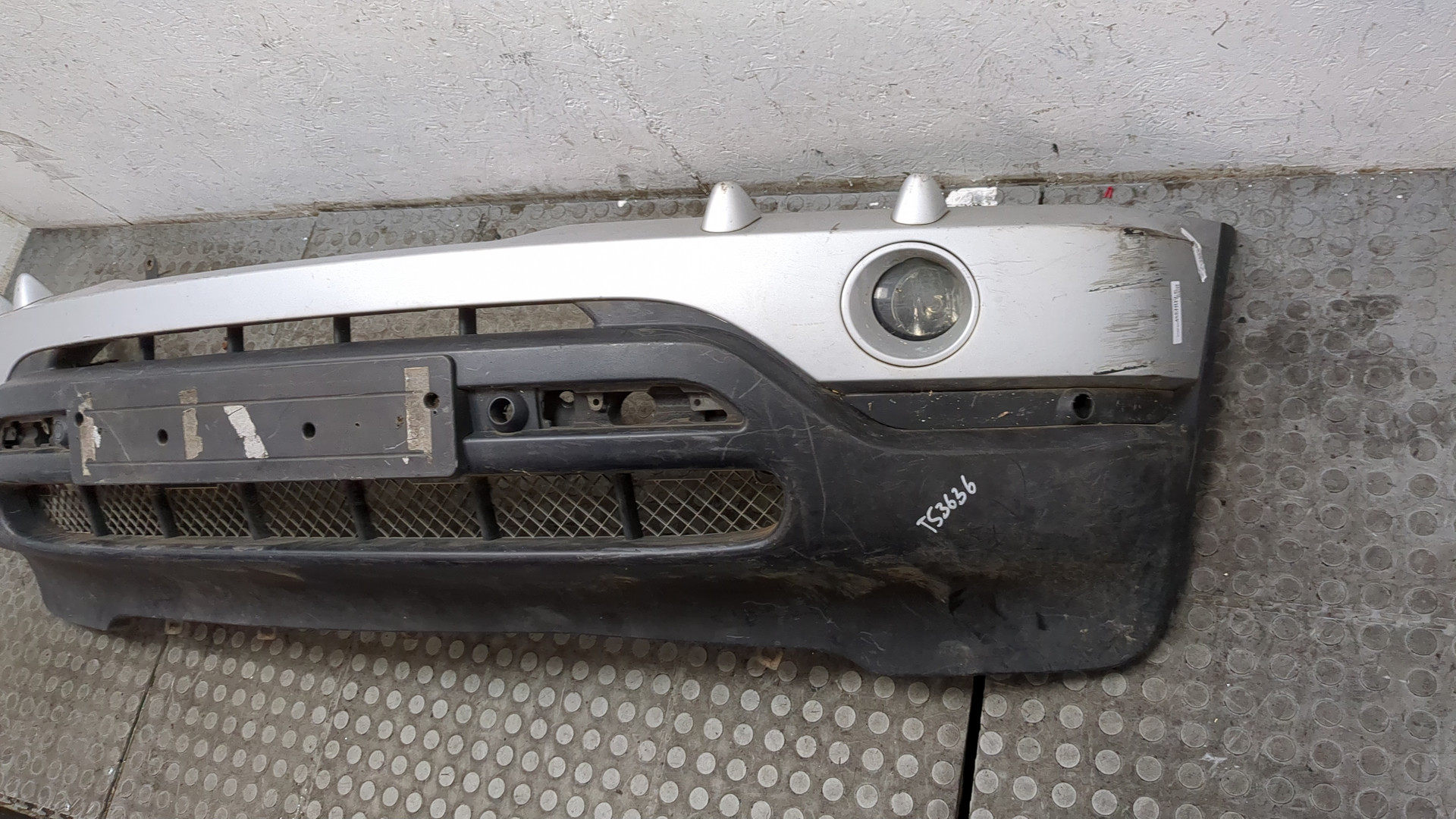 Бампер передний