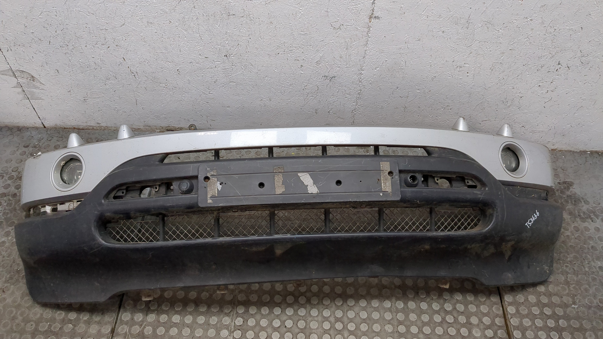 Бампер передний