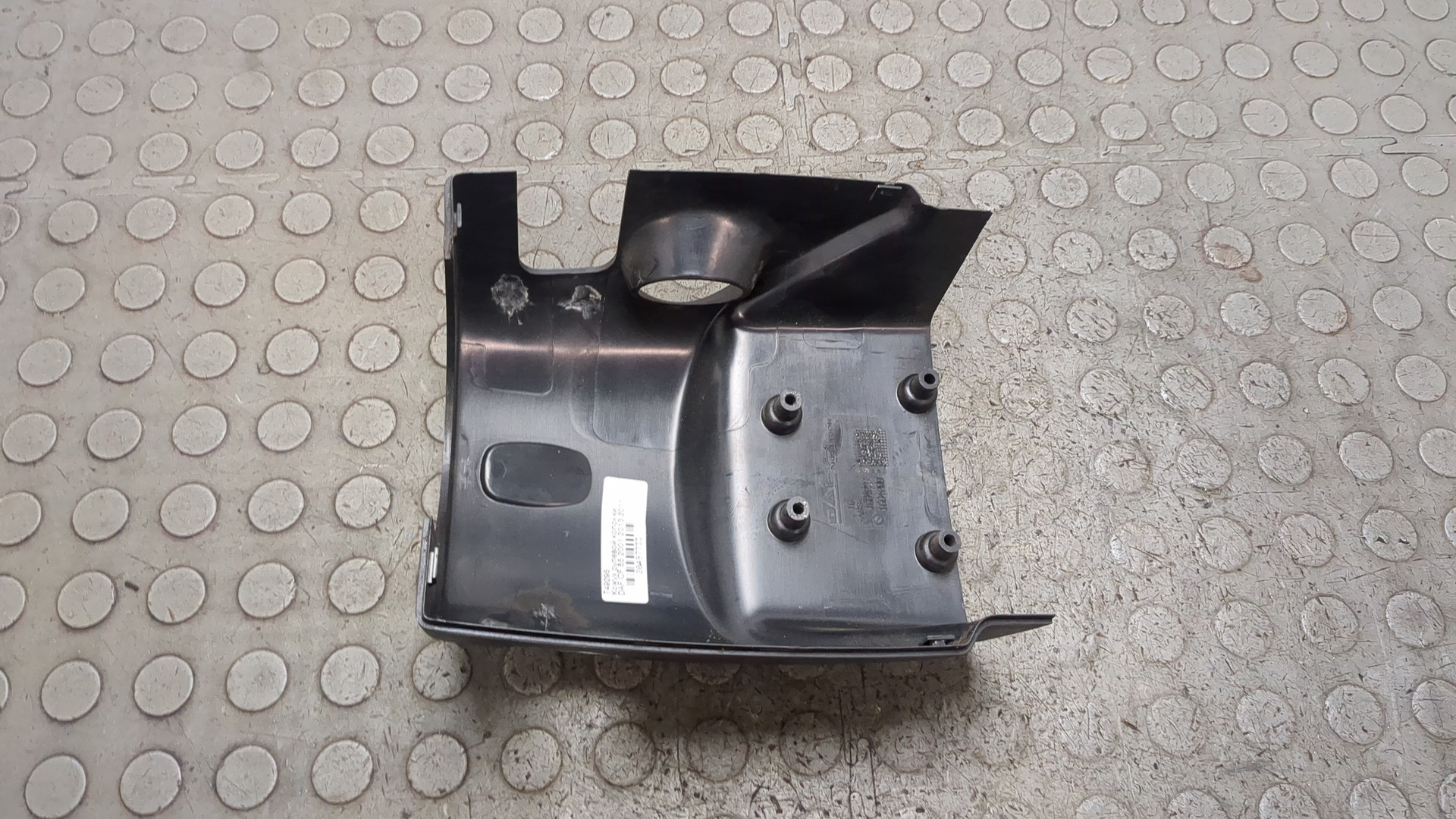 Кожух рулевой колонки