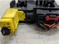  Блок управления подрулевыми переключателями Volkswagen Golf 5 2003-2009 20497956 #4