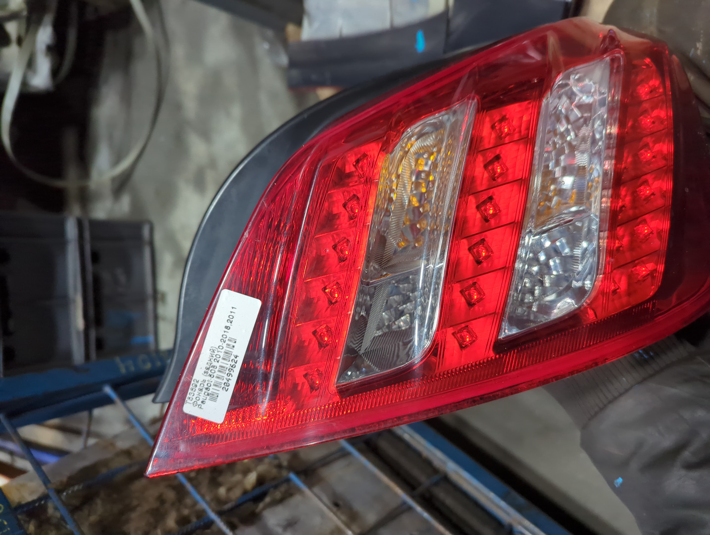 Фонарь задний правый