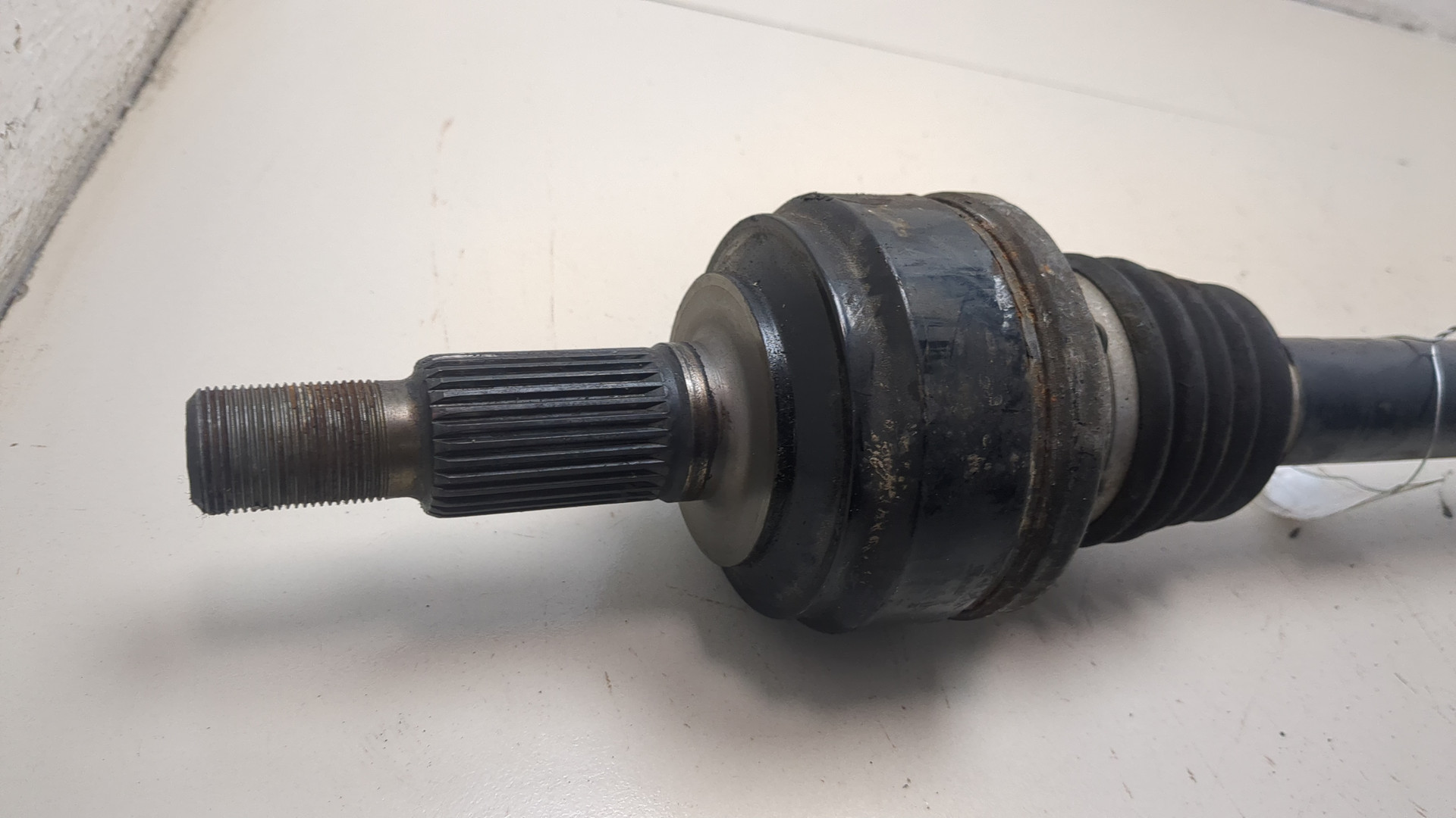 Полуось задняя