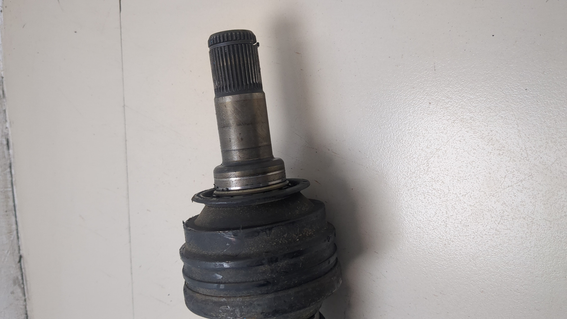 Полуось задняя