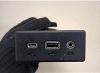  Разъем AUX/USB Chevrolet Malibu 2018-2025 20503376 #1