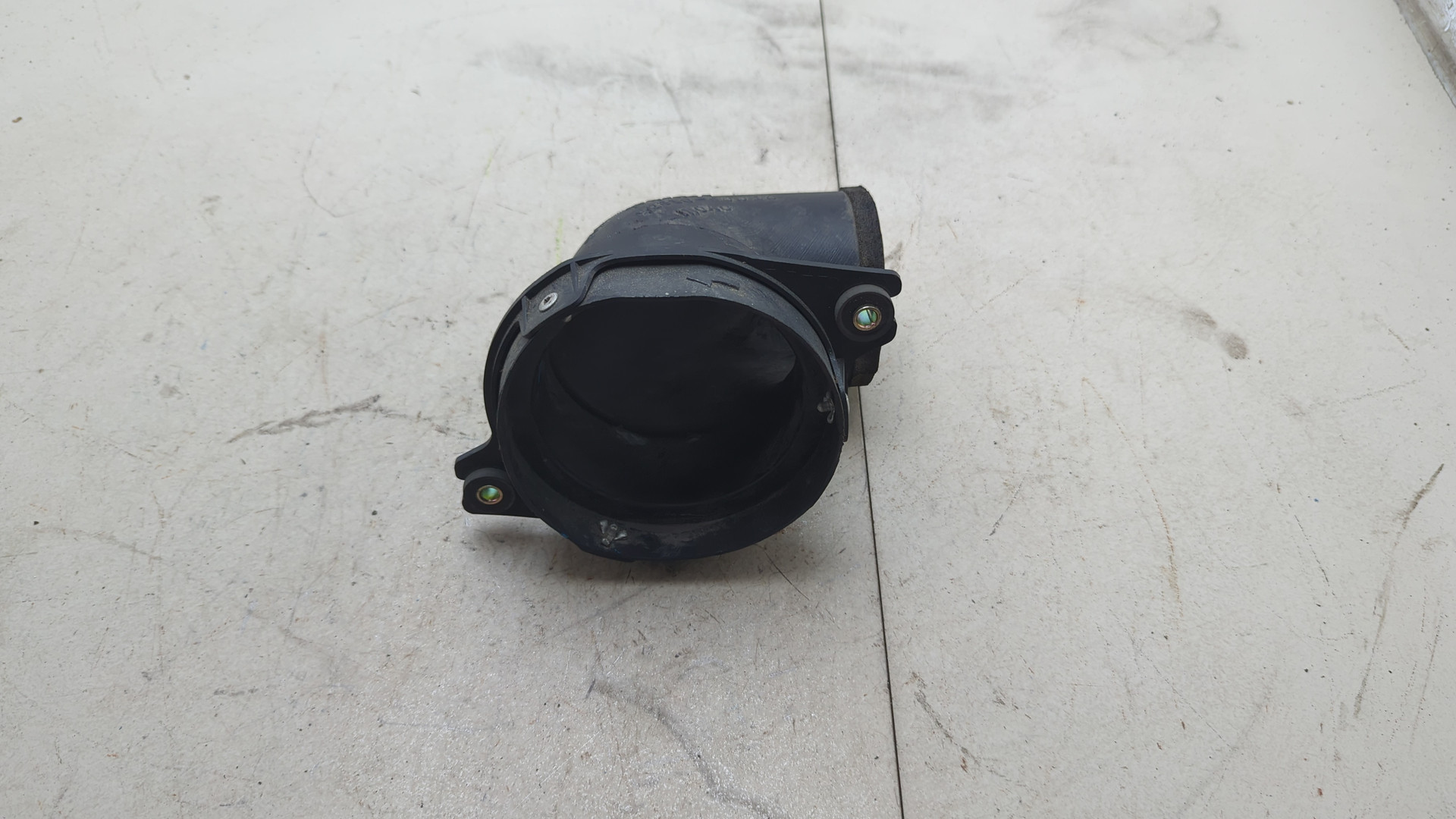 Патрубок воздушного фильтра